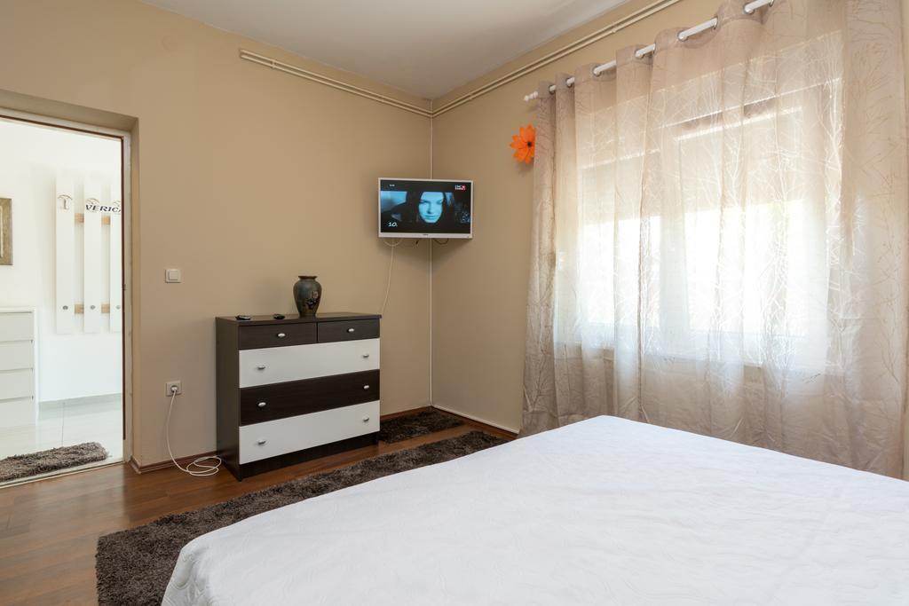 Apartman Verica Τρογκίρ Εξωτερικό φωτογραφία