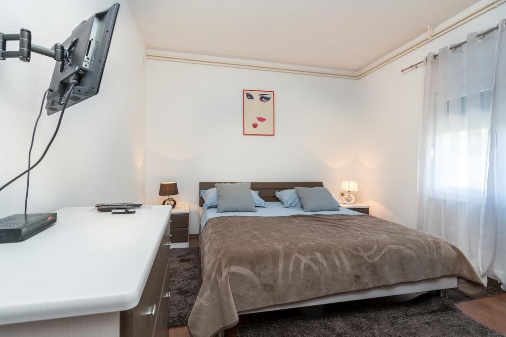 Apartman Verica Τρογκίρ Εξωτερικό φωτογραφία